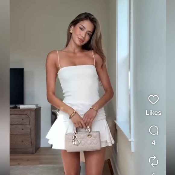 Zara Dresses & Skirts - Spring /summer 🌺 NWT ZARA VOLUME dress S and M 
🚨 My prices are firm no discount